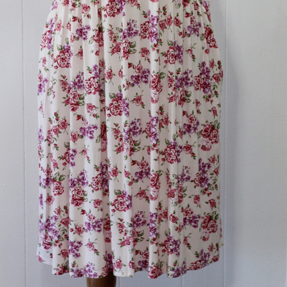 Chris & Carol | Dresses | Ivory Floral Dress With Pockets | Poshmark